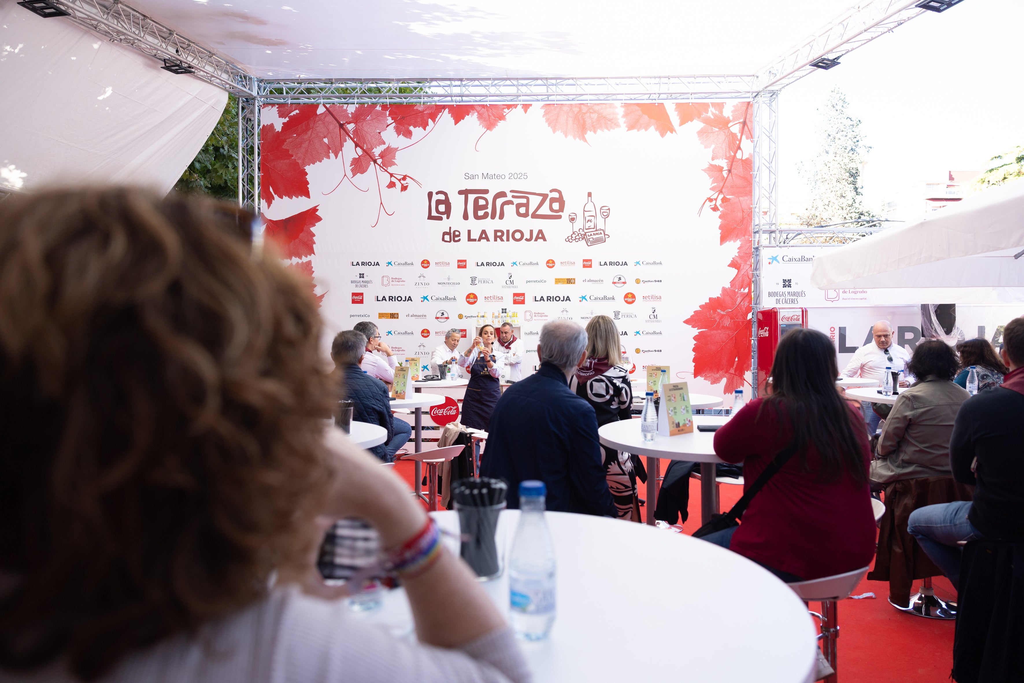 Las imágenes del taller de coctelería de Elena Urigüen