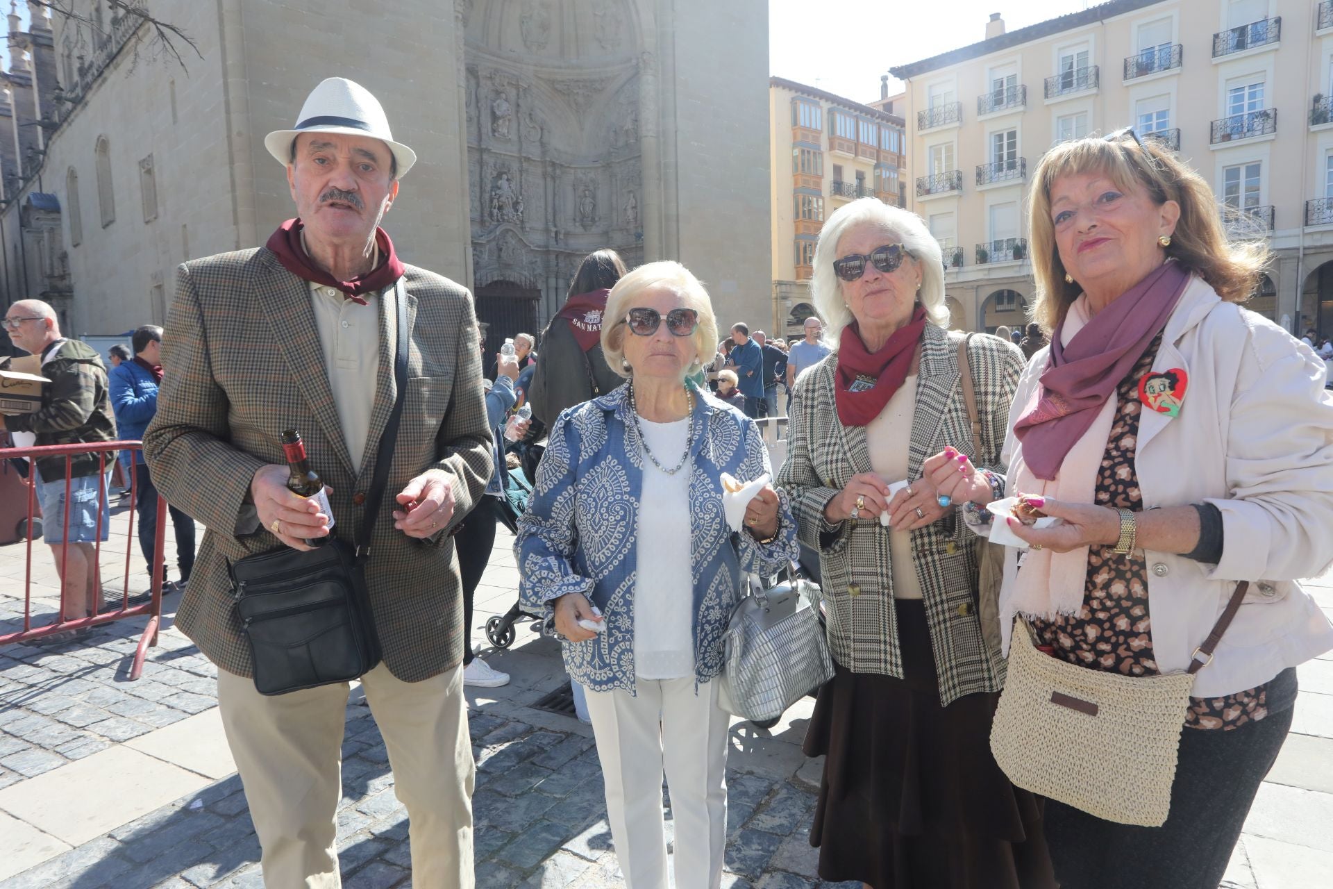 ¿Has estado de degustación para terminar las fiestas? Igual apareces en estas fotos