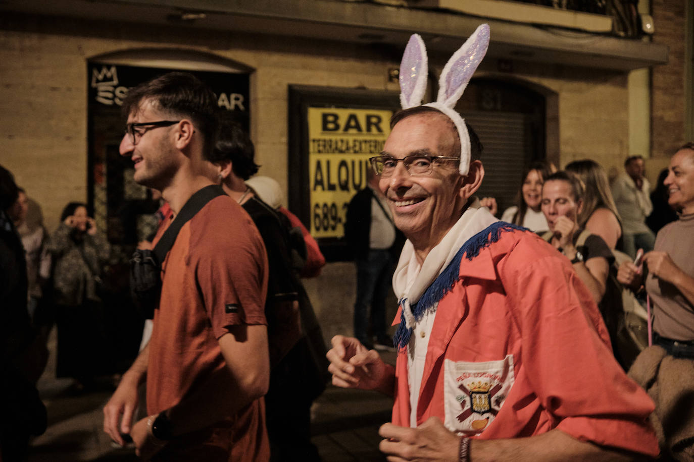 Las imágenes del desfile de las peñas por Logroño