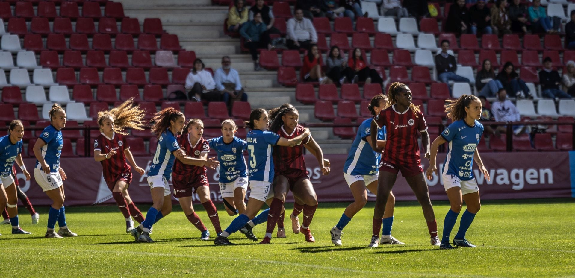 Las imágenes del encuentro entre el DUX y el Alhama
