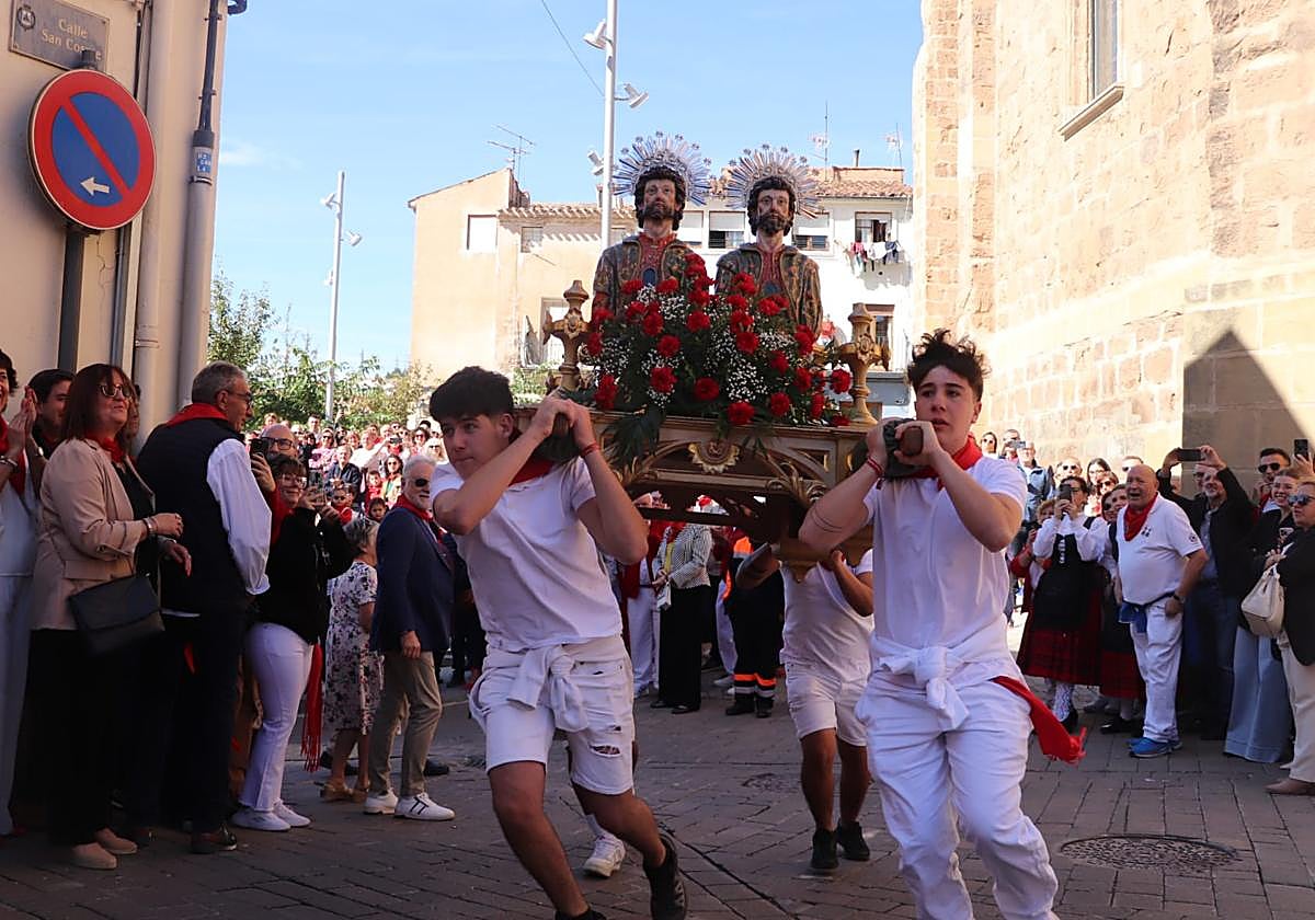 Los navarros volvieron a intentar llevarse los santos de Arnedo.