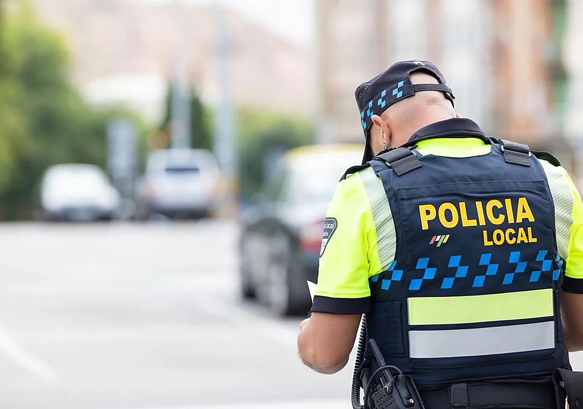 88 por orinar en la calle, 14 a bares, 4 por ruido en pisos... las denuncias del fin de semana en Logroño