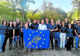 La expedición de la Comisón Europea conoció en la tarde de este martes los resultados sobre el meandro de La Roza.