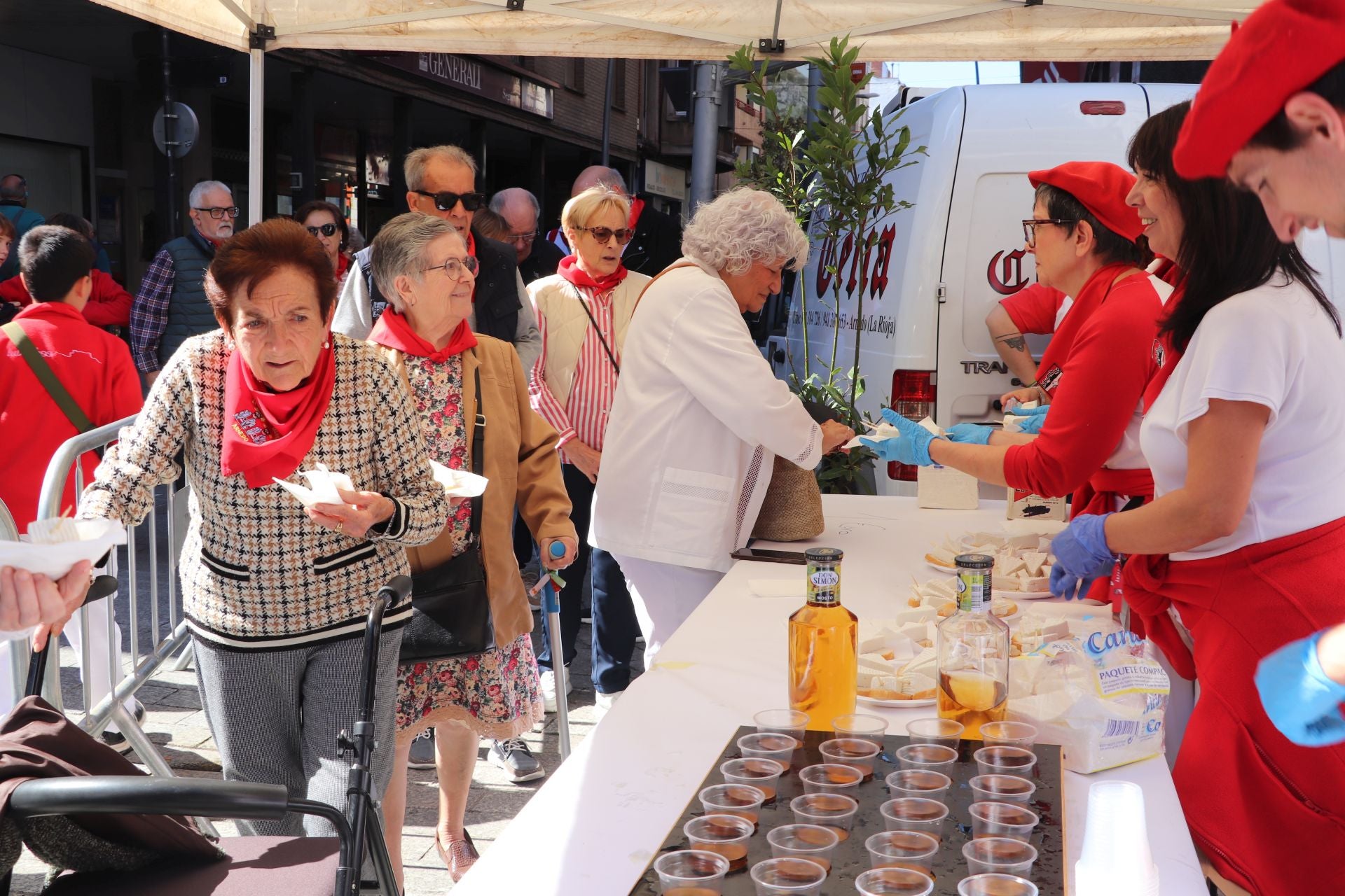 Arnedo sigue de fiestas entre degustaciones y las actividades en las peñas