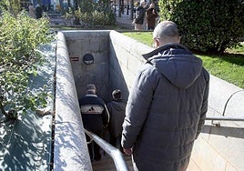 Actuales baños públicos en El Espolón.