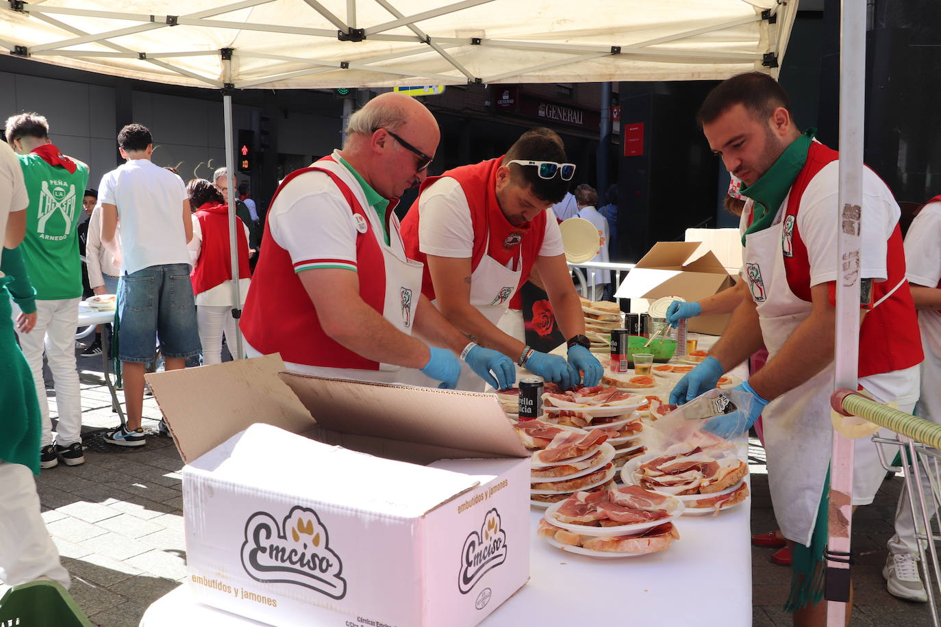 Charangas, degustaciones... Arnedo disfruta del penúltimo día de las fiestas