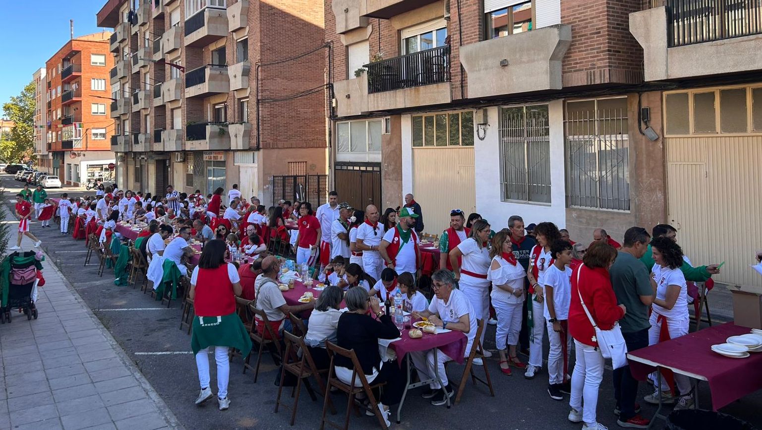 Arnedo disfruta de paellada, pasacalles y degustaciones en el cierre de sus fiestas