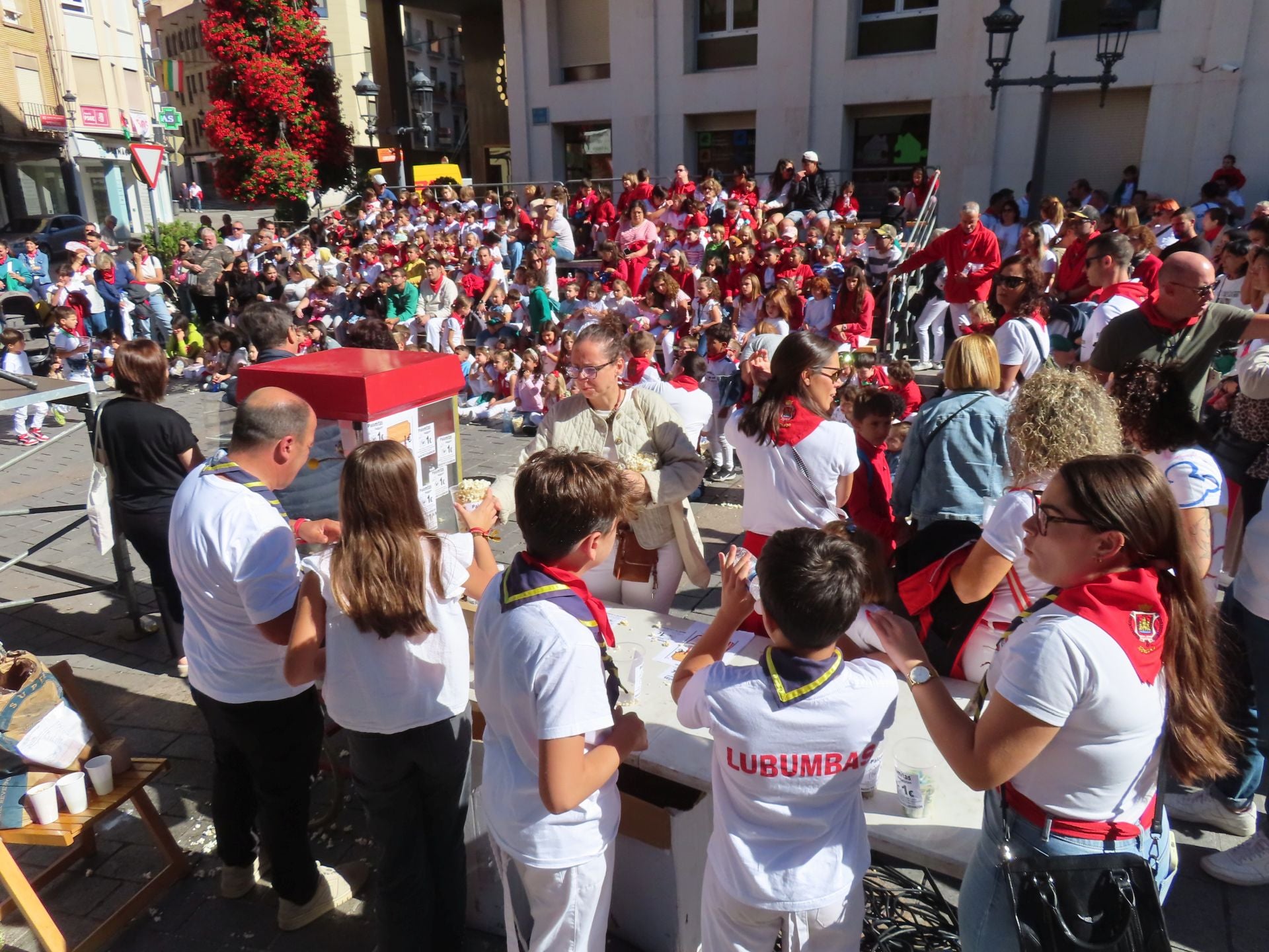 Arnedo disfruta de paellada, pasacalles y degustaciones en el cierre de sus fiestas