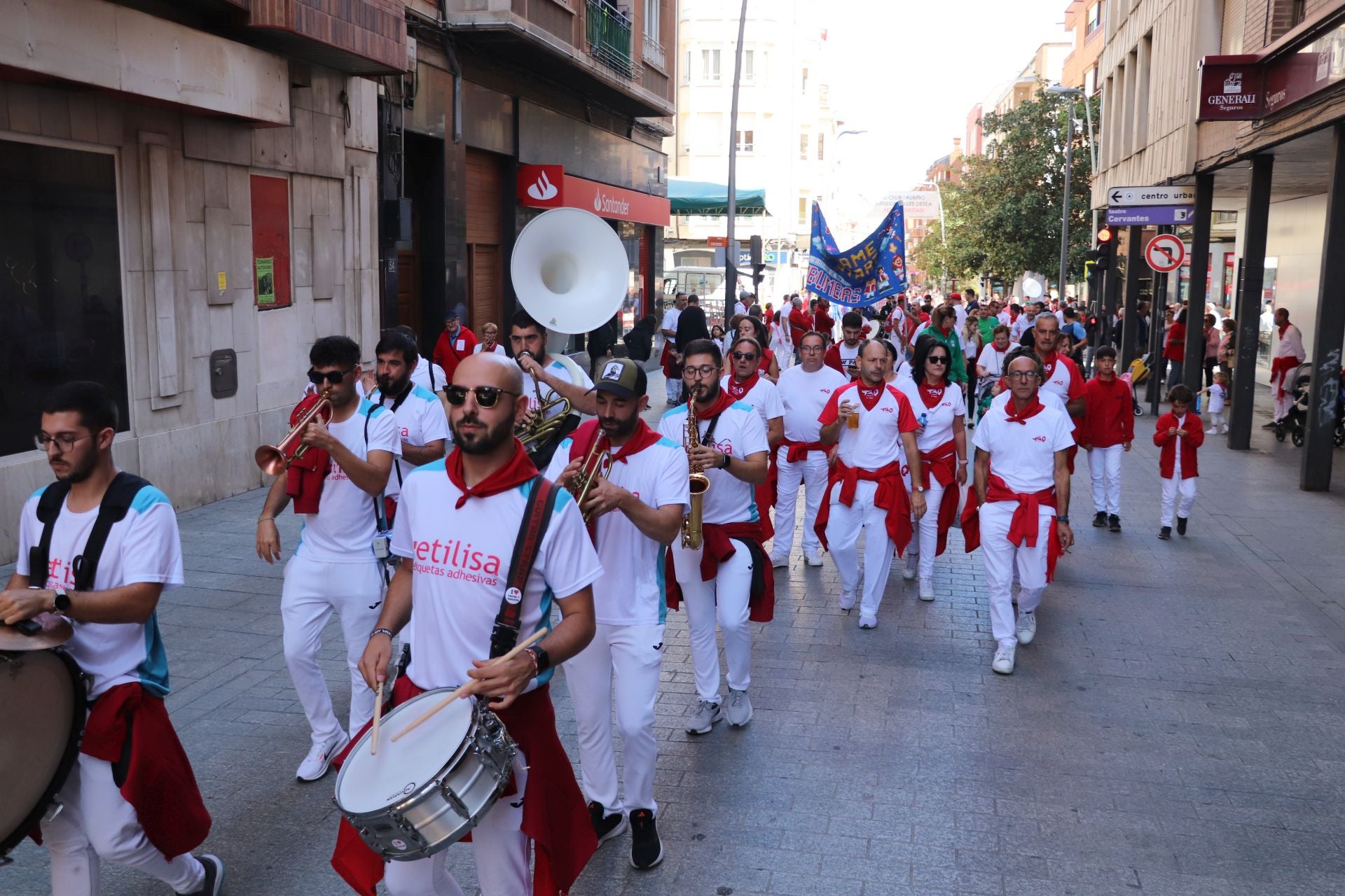 Arnedo disfruta de paellada, pasacalles y degustaciones en el cierre de sus fiestas