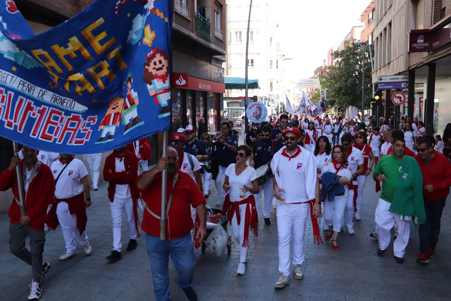 Arnedo disfruta de paellada, pasacalles y degustaciones en el cierre de sus fiestas