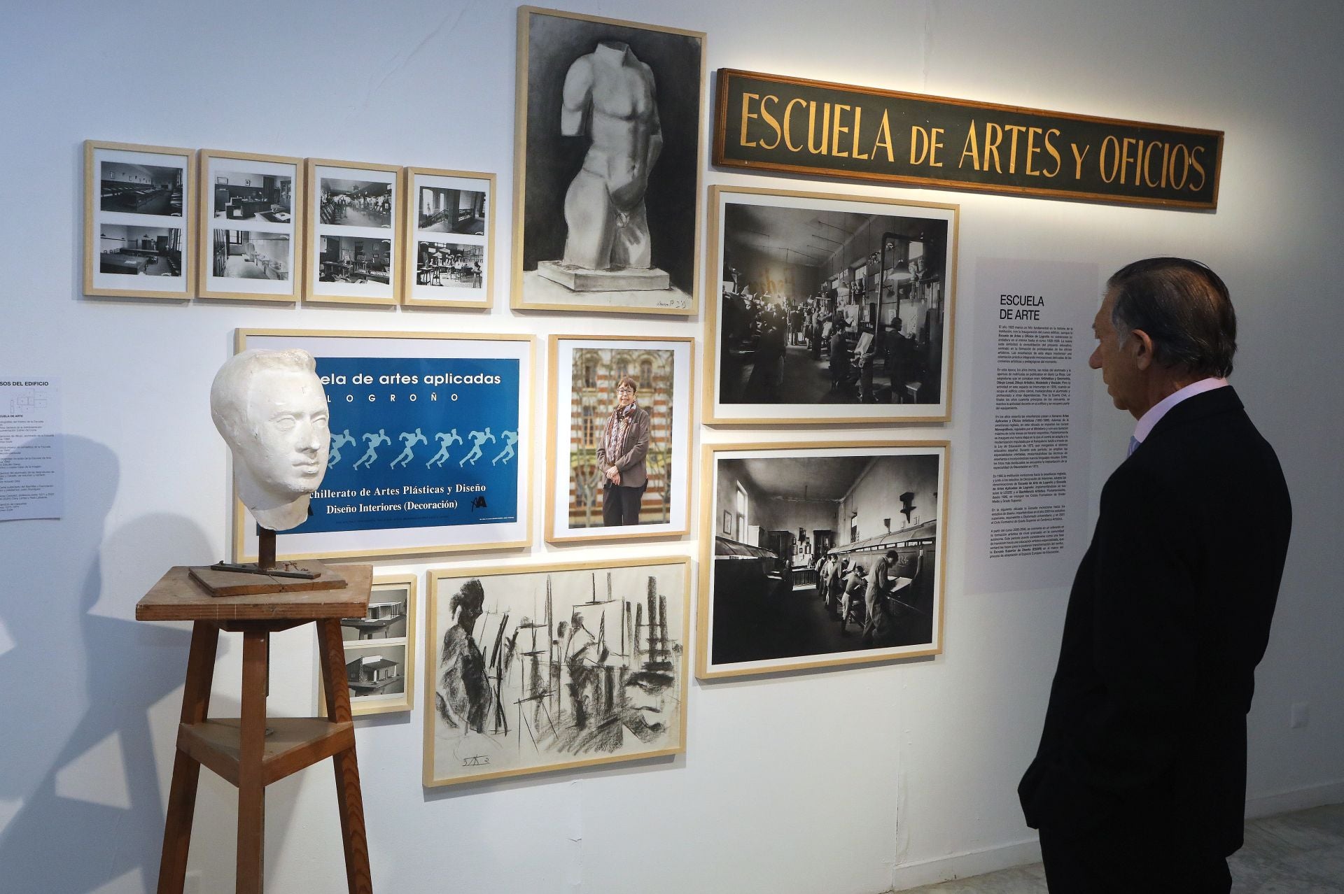 Exposición &#039;Cien&#039; en la ESDIR