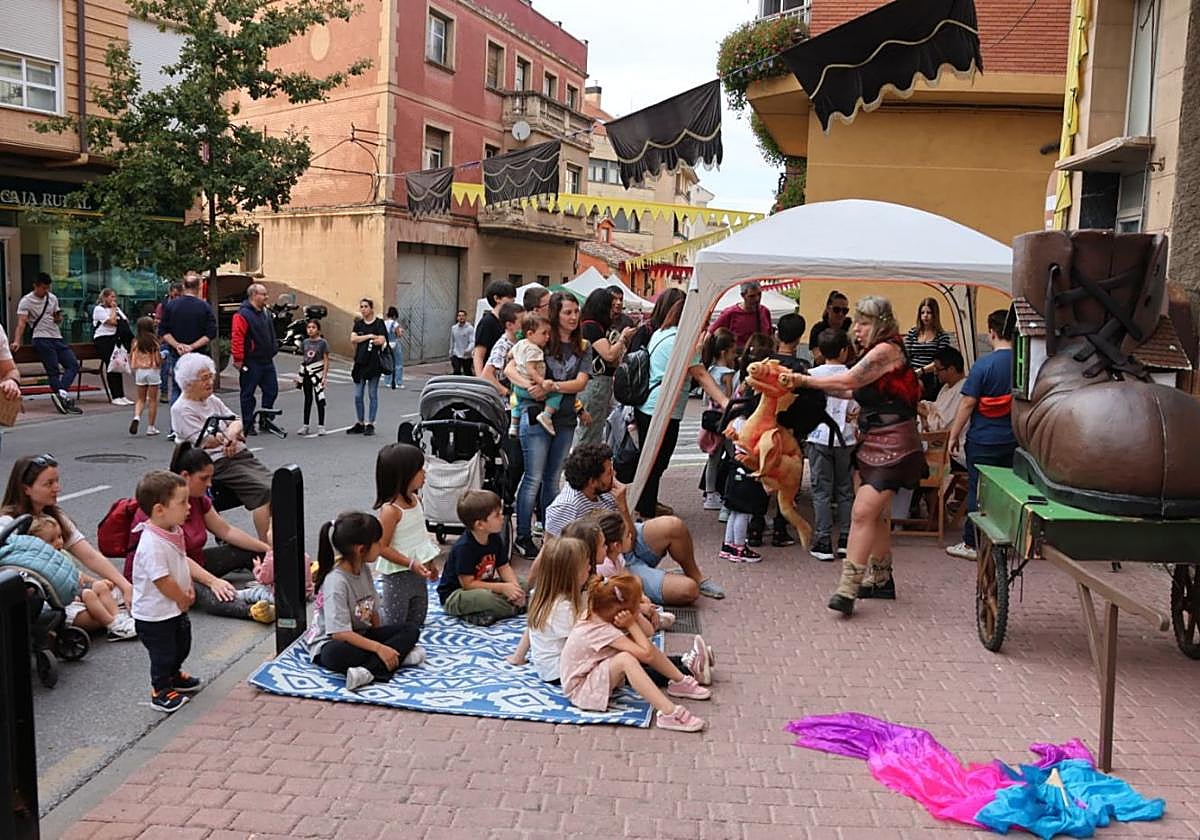 Villamediana acoge el renacentista Mercado del Hereje