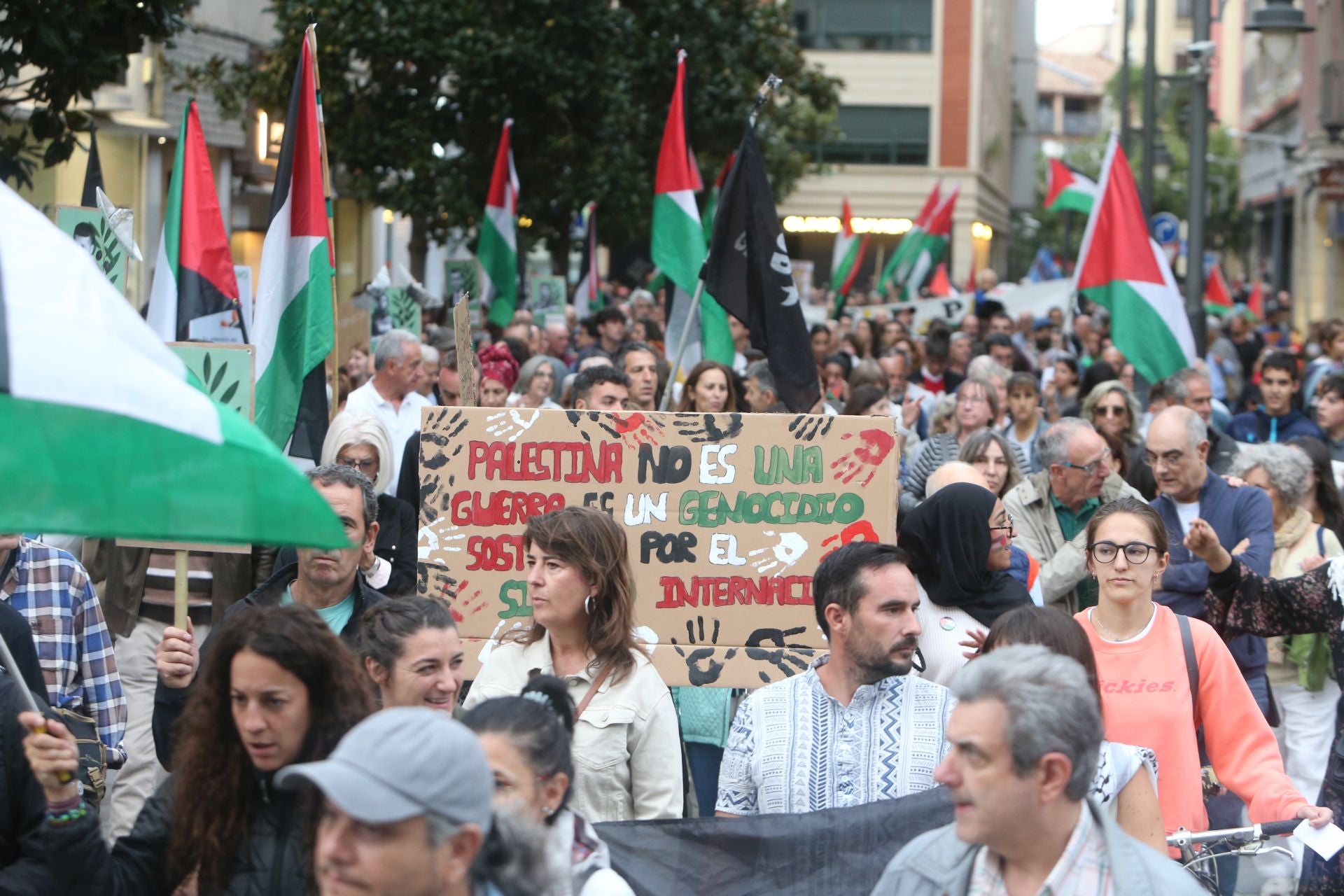 Manifestación de Logroño contra la guerra en Palestina