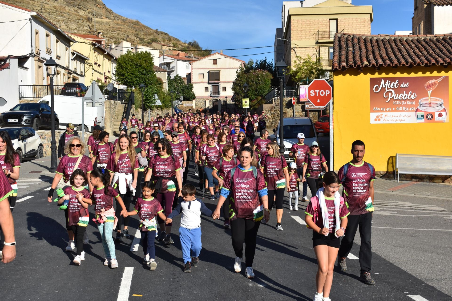 La segunda edición de la marcha contra el cáncer de Igea