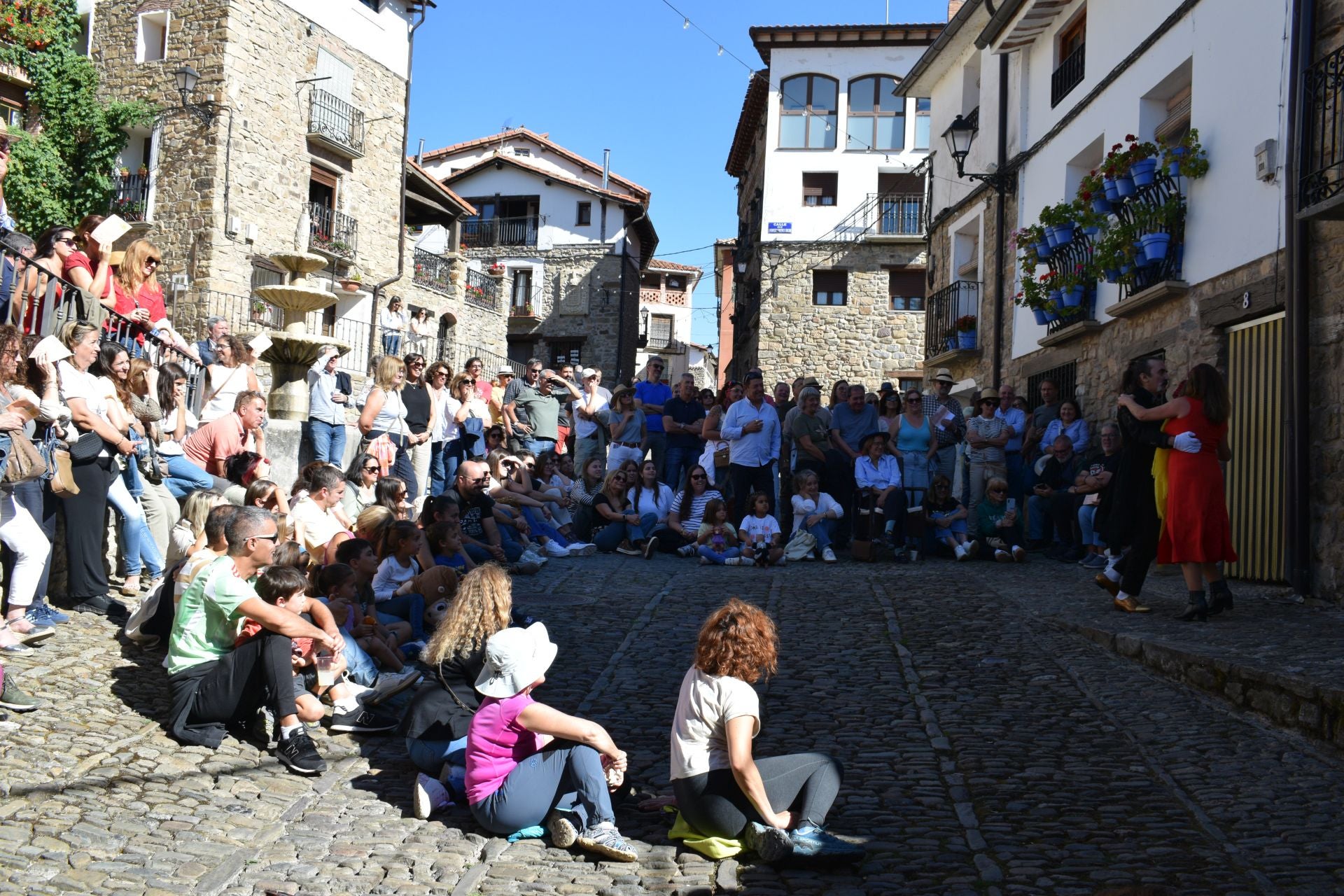 Microteatro por las &#039;Calles Empedradas&#039; de San Román de Cameros