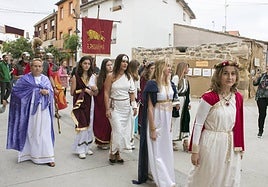 Desfile de berones y romanos en una imagen de archivo.