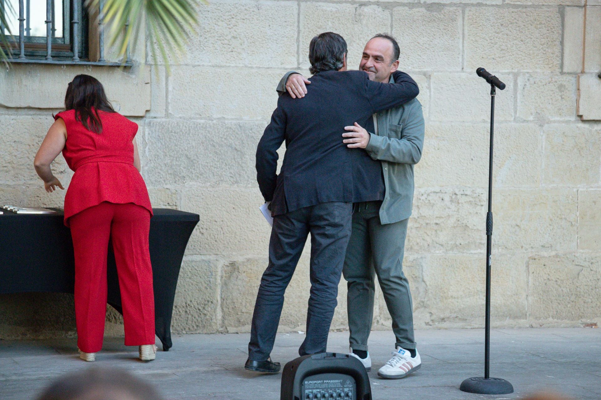 Las imágenes del homenaje a los arquitectos