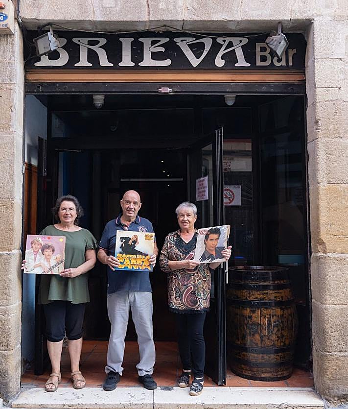 Imagen secundaria 2 - Adiós al Brieva, un clásico de la noche logroñesa