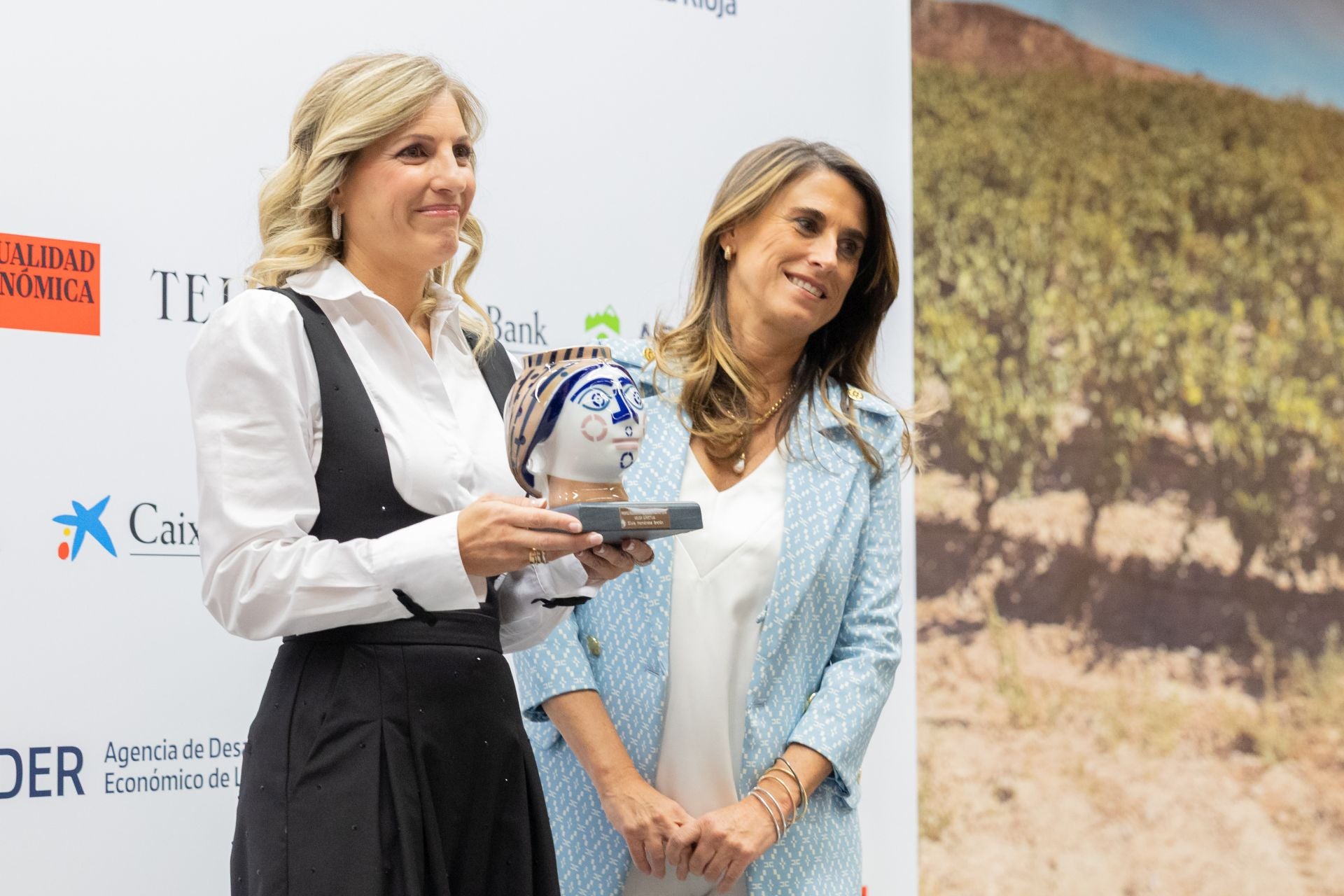 Actualidad Económica y TELVA premian a las Mujeres Empresarias en La Rioja