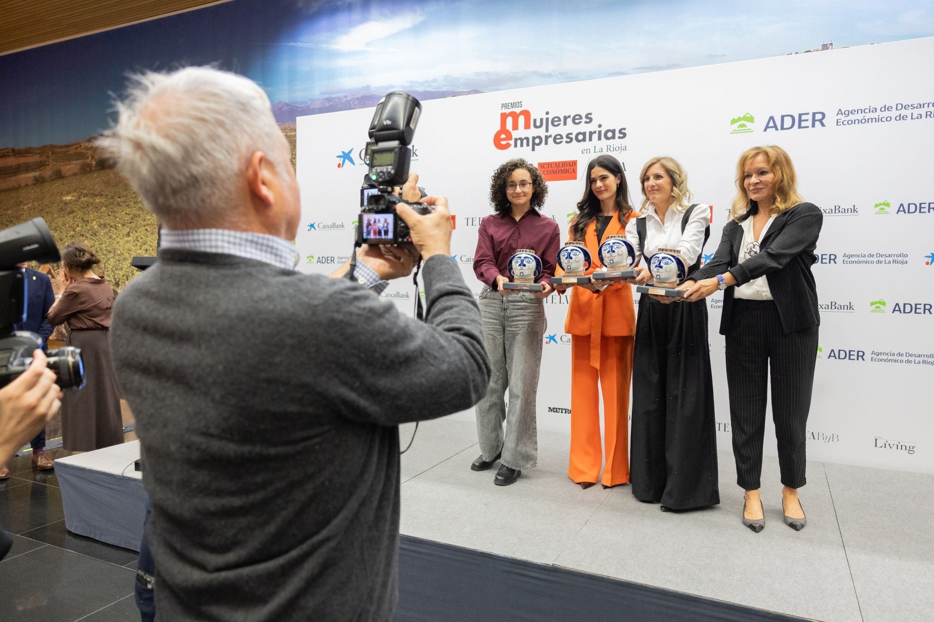 Actualidad Económica y TELVA premian a las Mujeres Empresarias en La Rioja