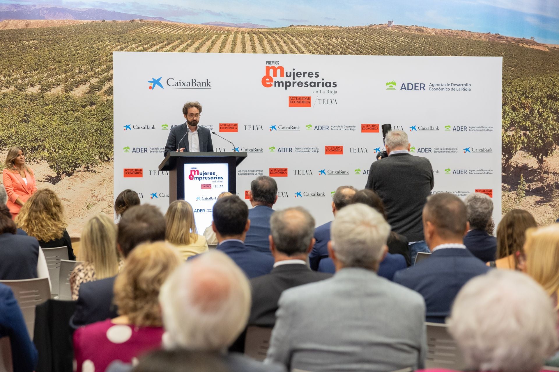 Actualidad Económica y TELVA premian a las Mujeres Empresarias en La Rioja