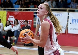 Forster sumó seis puntos ante el Santfeliuenc.