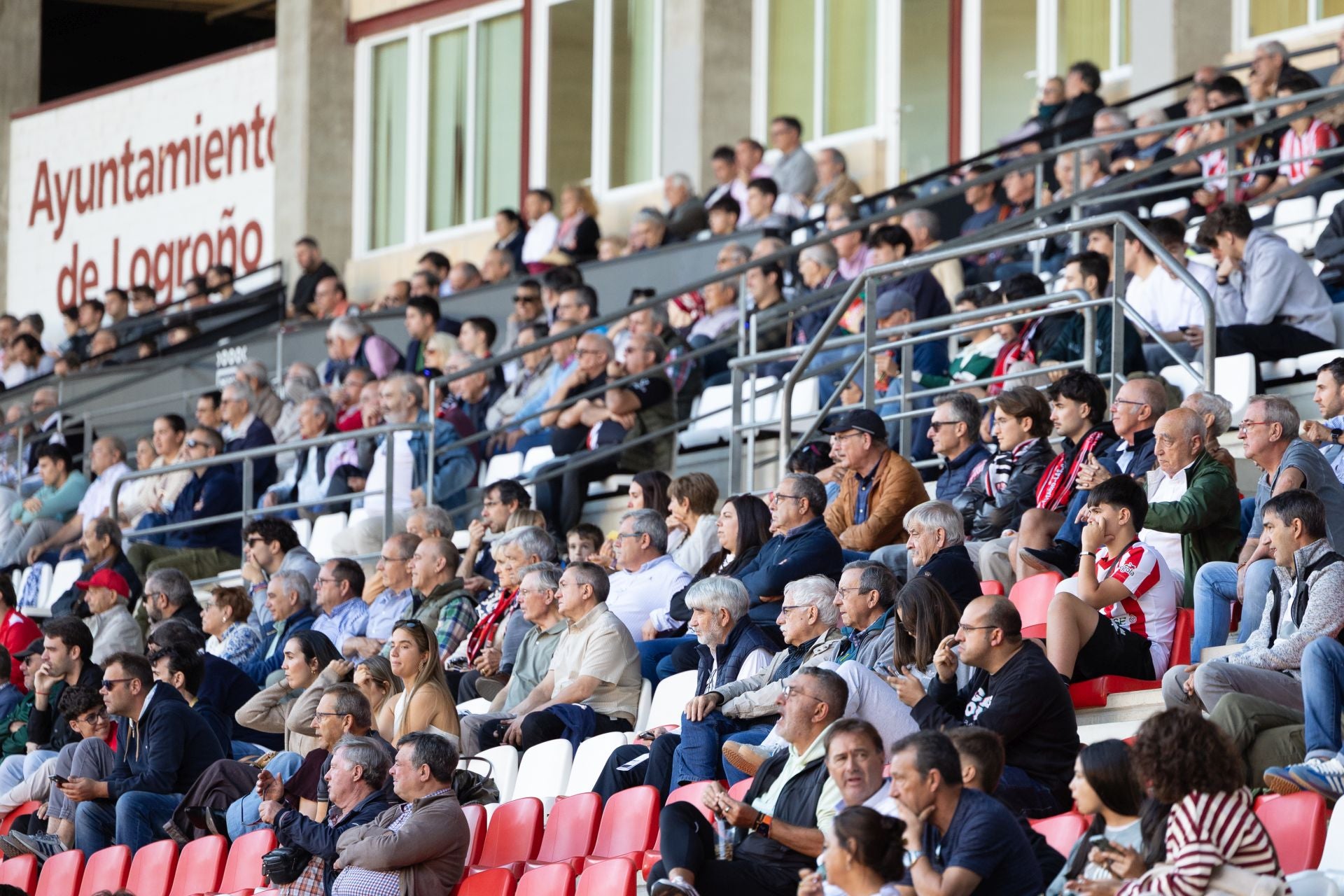 La UD Logroñés gana al Beasain en Las Gaunas