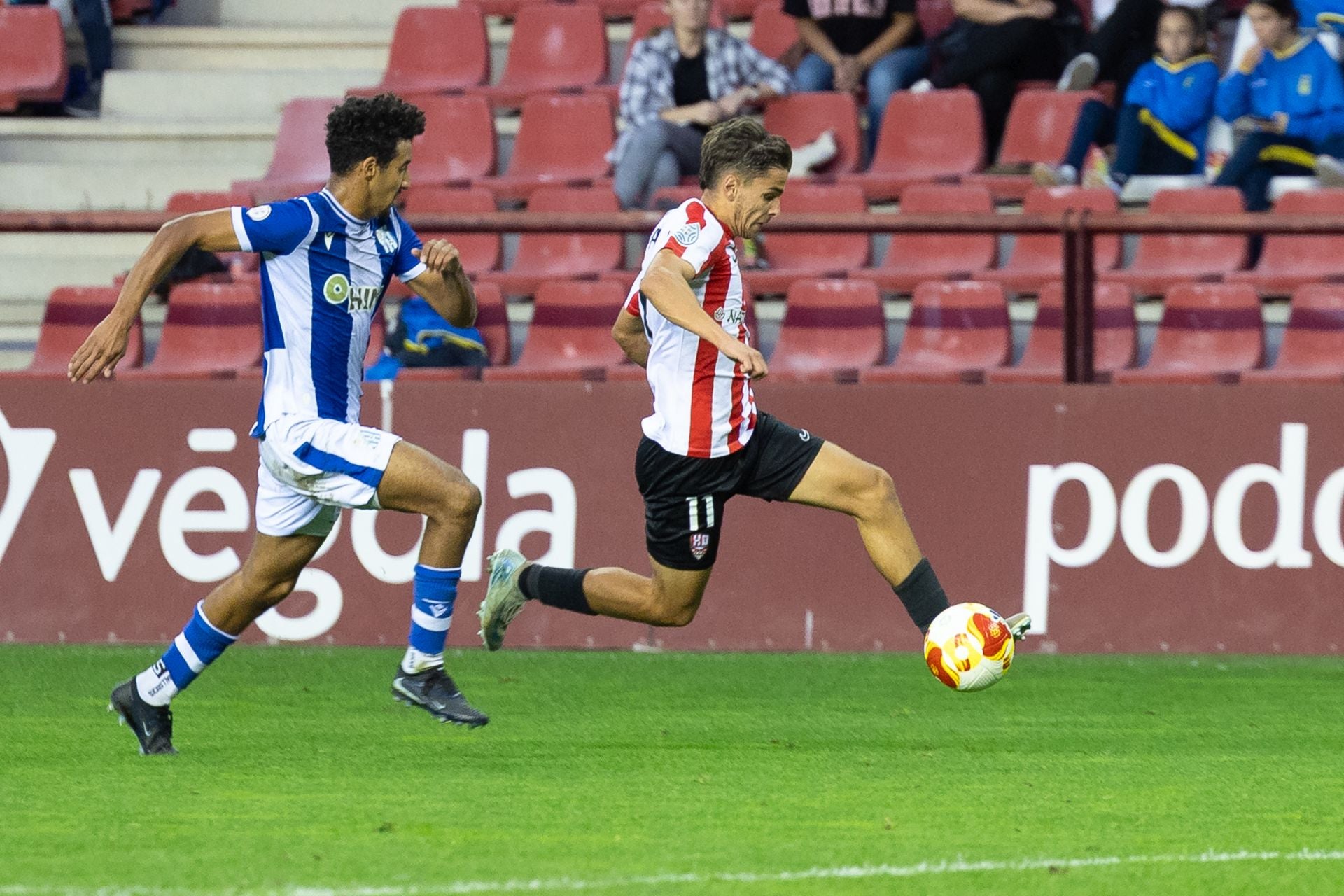 La UD Logroñés gana al Beasain en Las Gaunas
