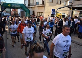 Las imágenes de la carrera y marcha solidaria en El Redal