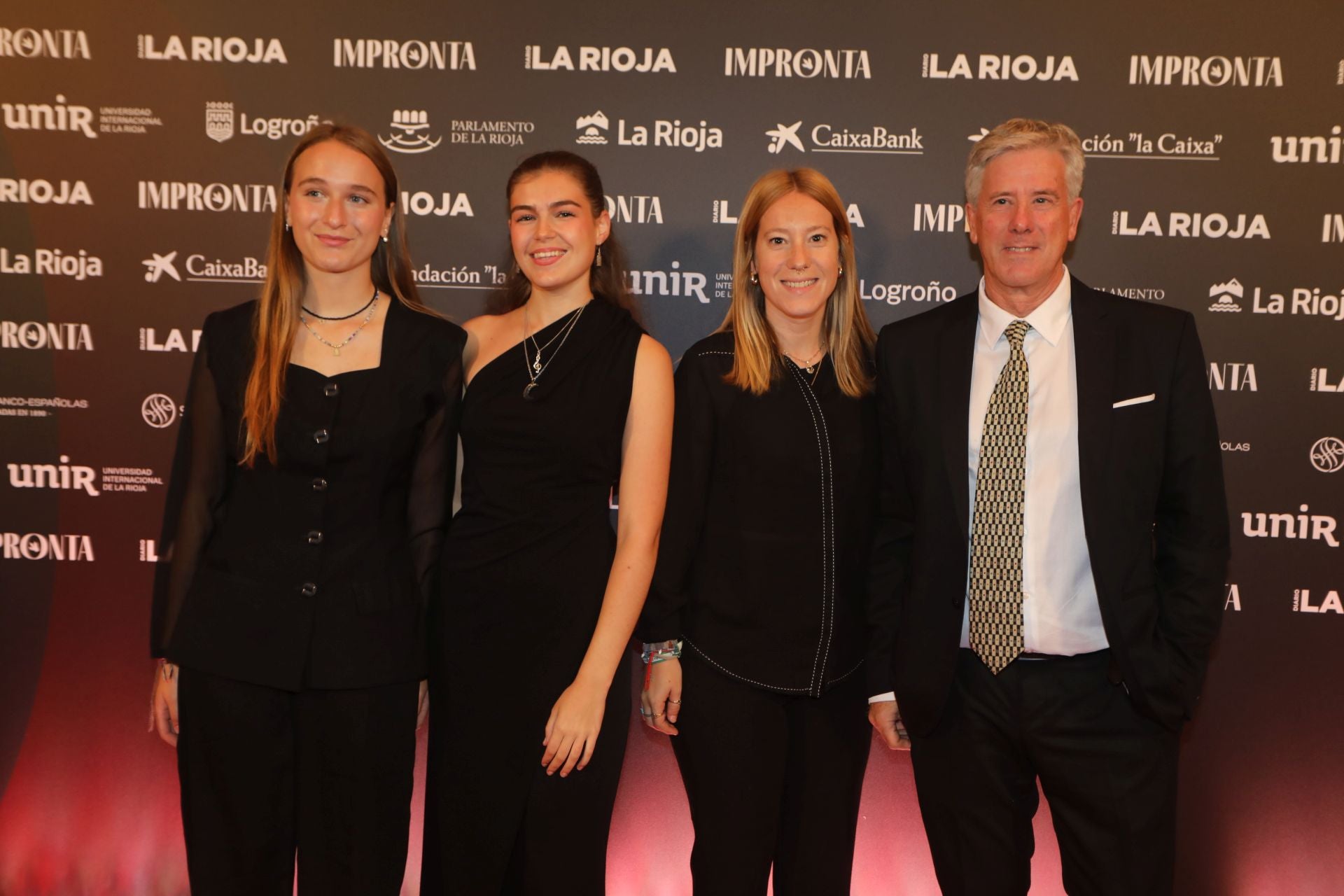 Las imágenes de los instantes previos a la gala de los Premios Impronta