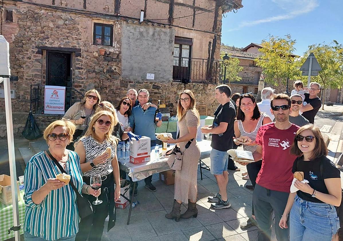 Laguna degusta la panceta camerana