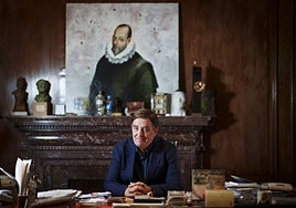 Cervantes (arriba) y Luis García Montero (abajo)