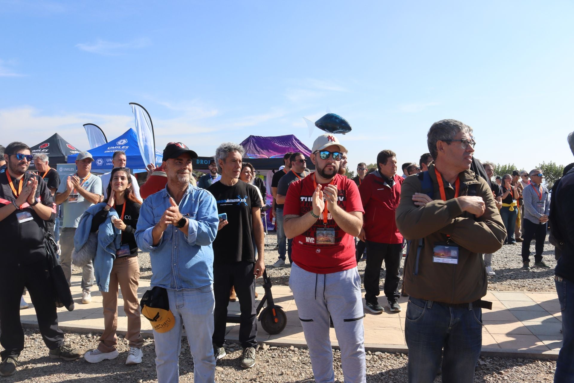 Exhibición de drones entre San Vicente y Briones