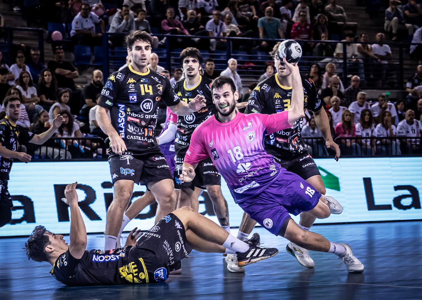 Las imágenes del encuentro Dicorpebal-Villa de Aranda