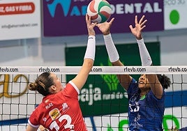 La menorquina Jiménez se eleva frente a Burgo y Martins.