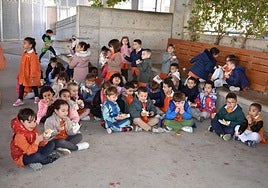 El CEO Villa de Autol reparte 3.000 'pringadas'