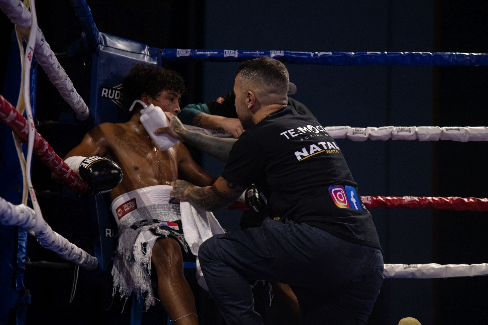 Las imágenes del combate de Gazi Kalidov