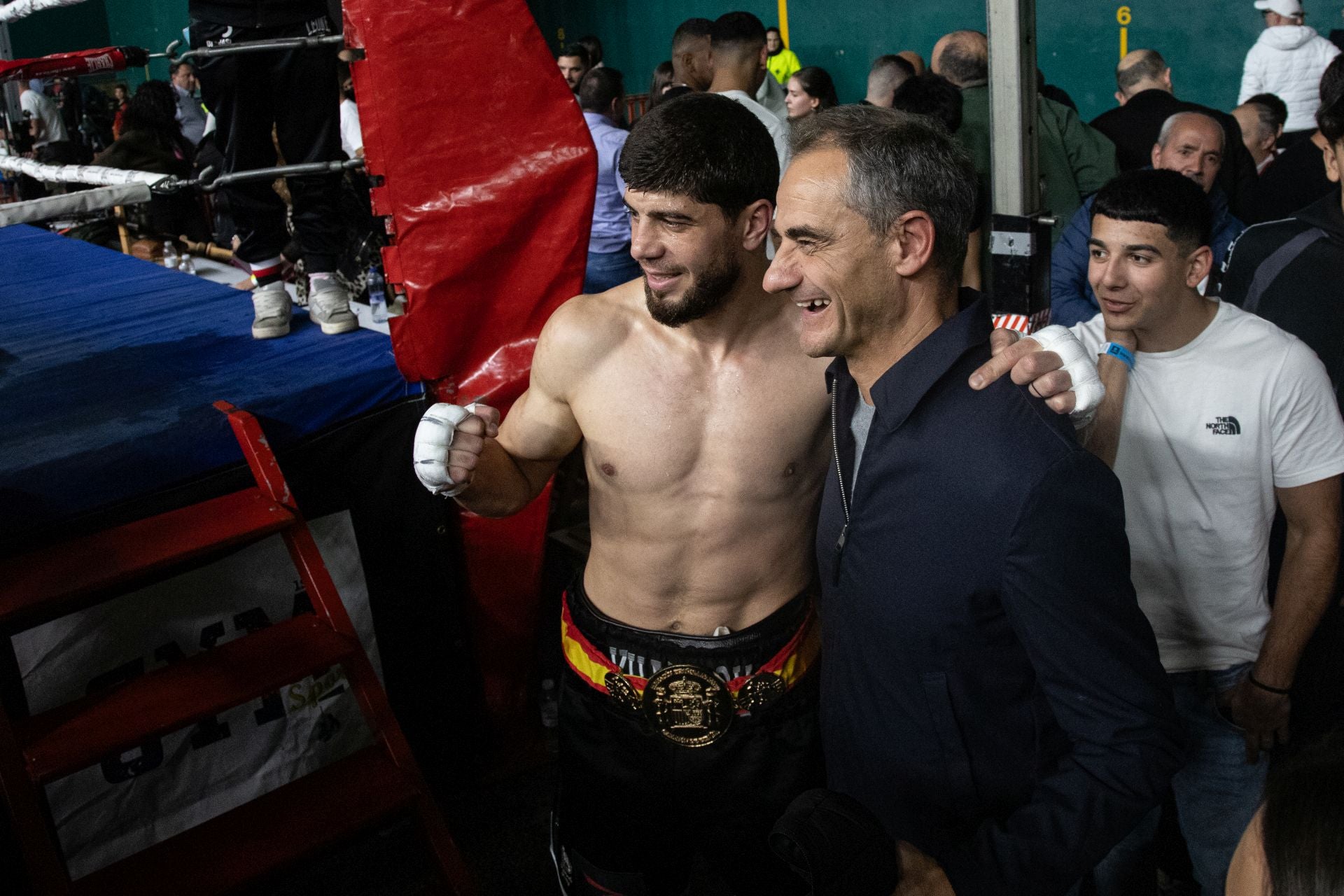 Las imágenes del combate de Gazi Kalidov