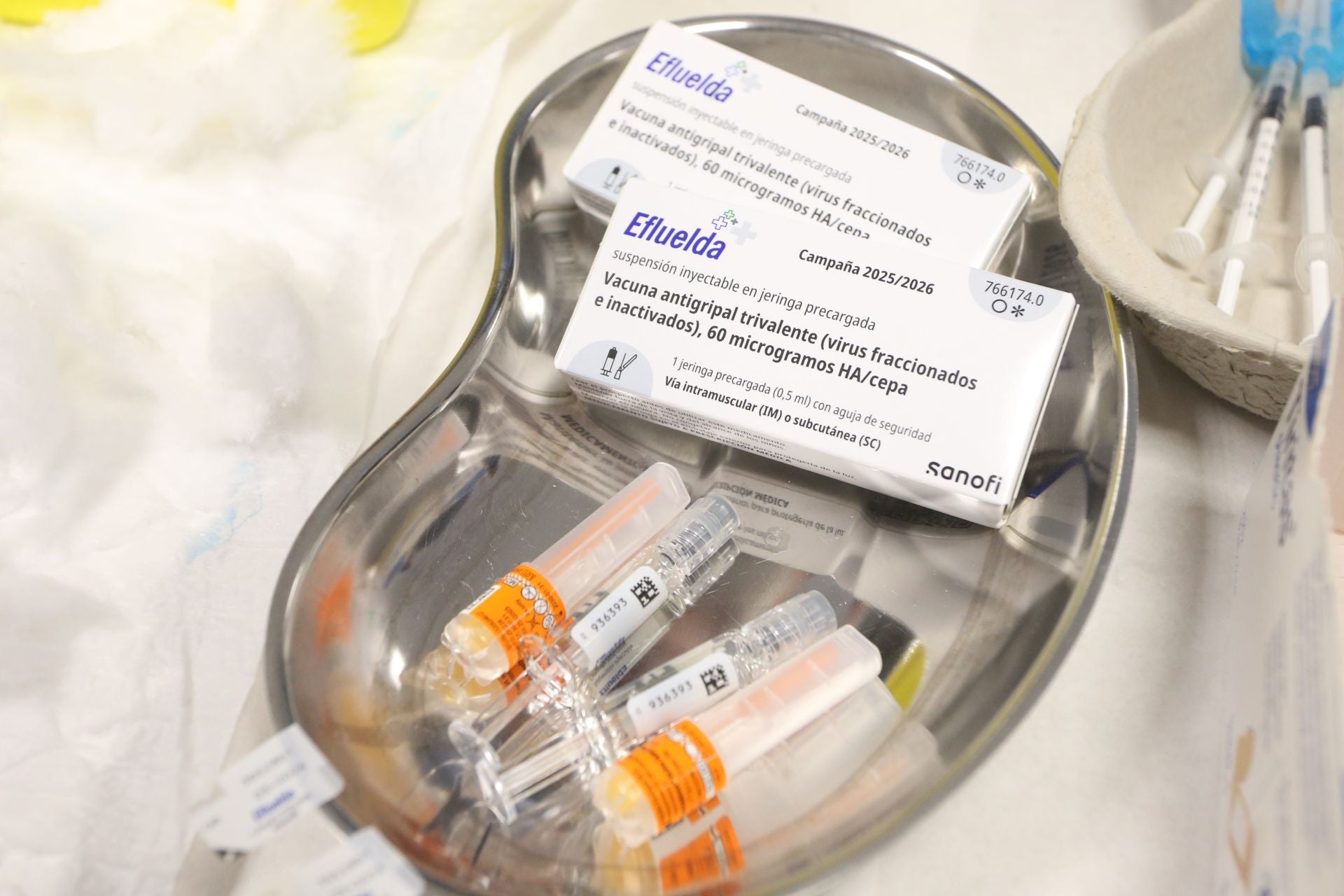 Vacunas de la gripe listas para ser administradas.