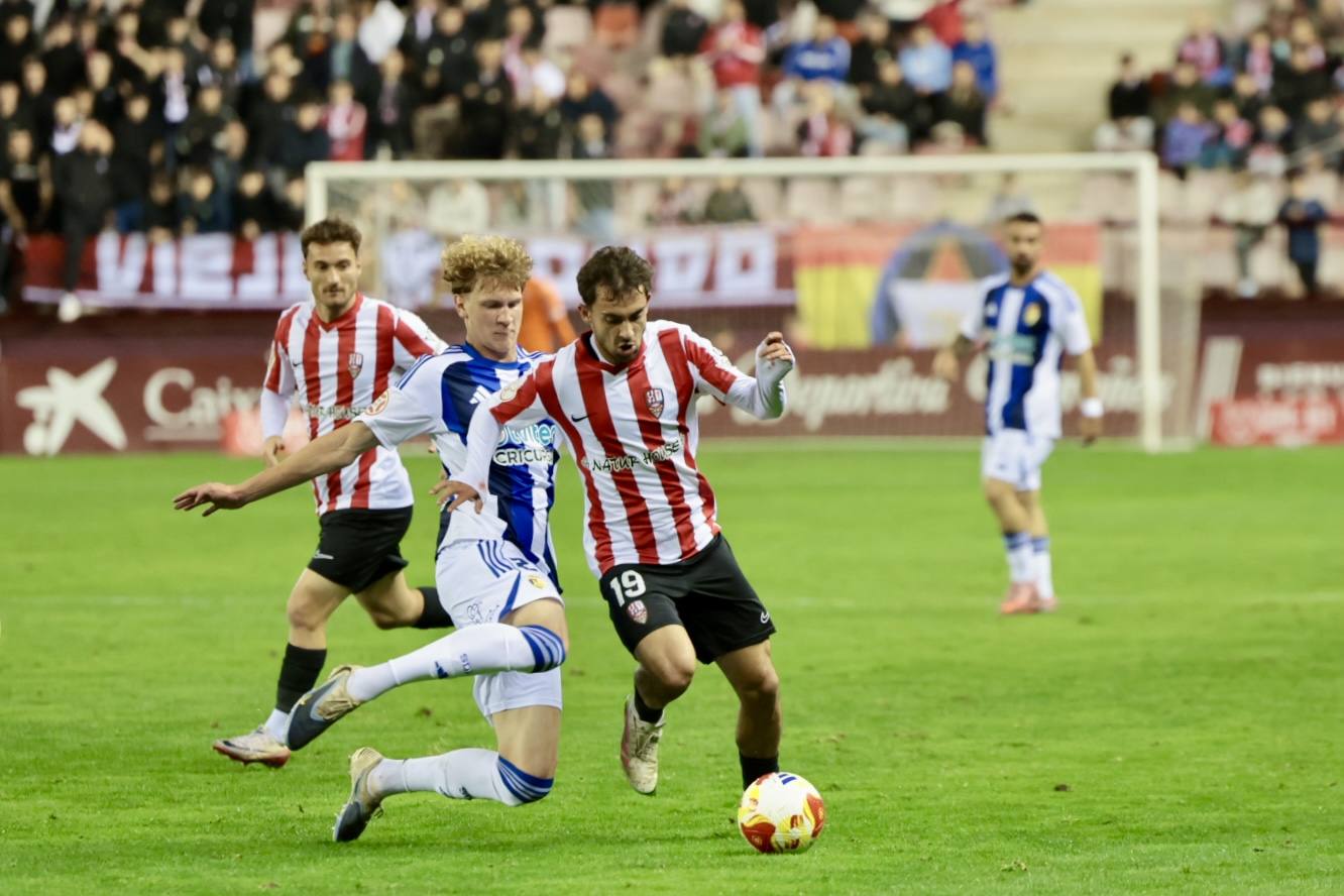 Las imágenes del encuentro UDL-Ponferradina