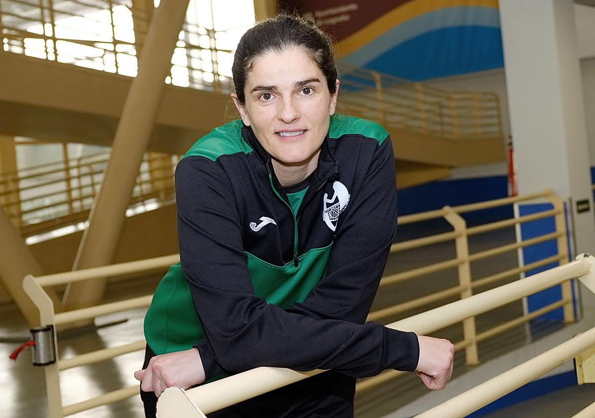 Esther López, entrenadora del Ocisa Haro Rioja Voley.