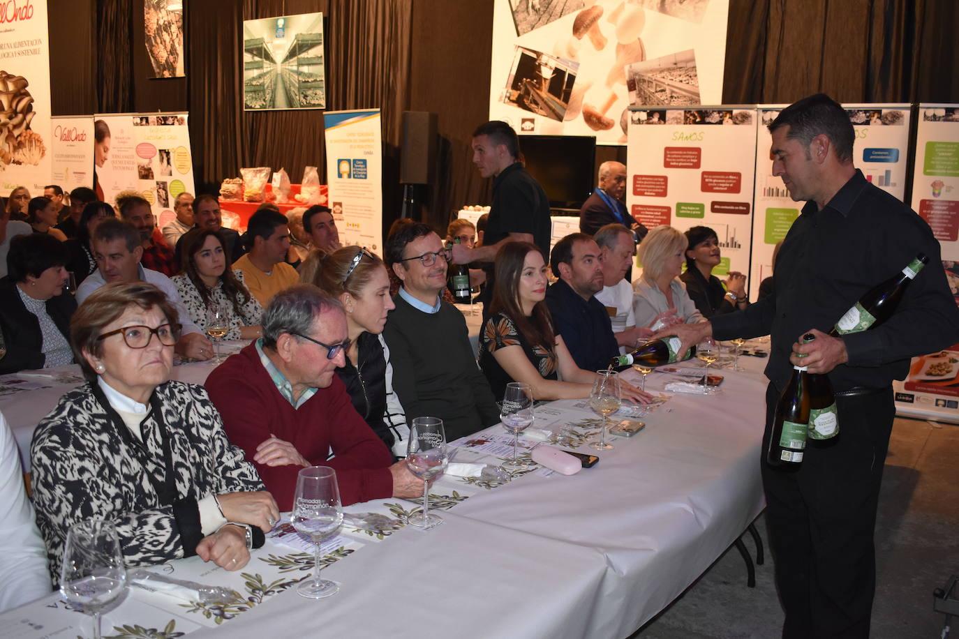 Las imágenes de la cata maridaje gastromusical en Autol