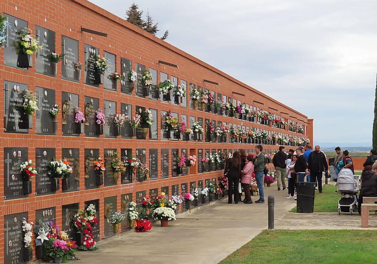 Los pueblos riojanos recuerdan a sus fallecidos