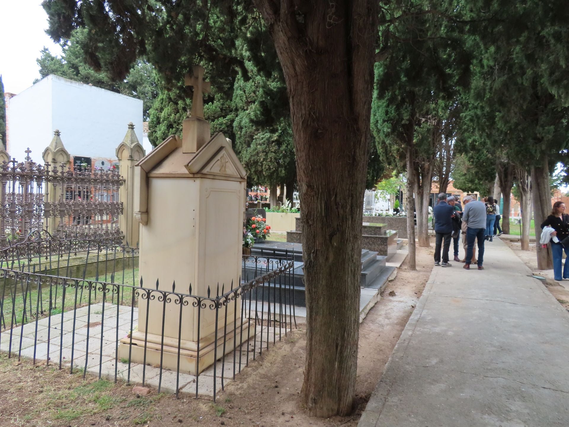 Los pueblos riojanos recuerdan a sus fallecidos