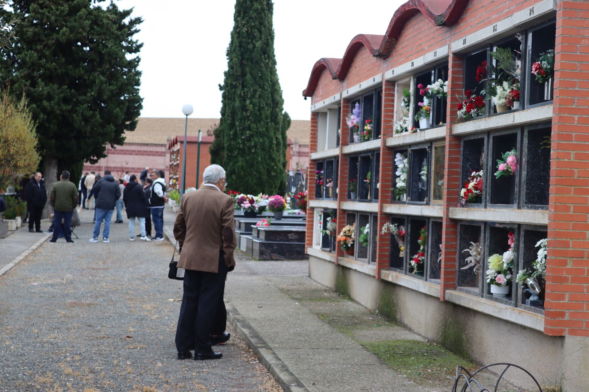 Los pueblos riojanos recuerdan a sus fallecidos
