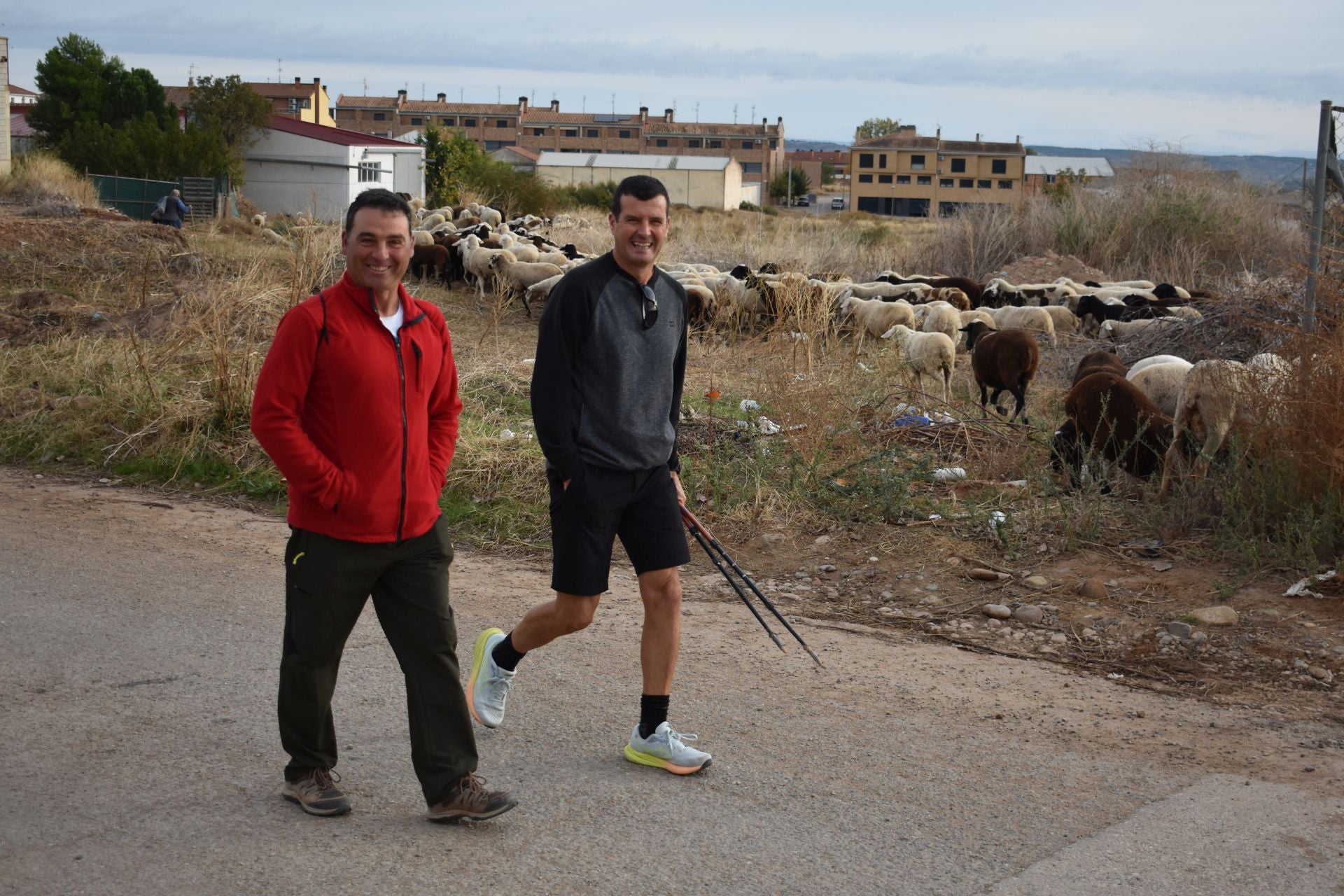 Las imágenes de la marcha contra el cáncer en Aldeanueva
