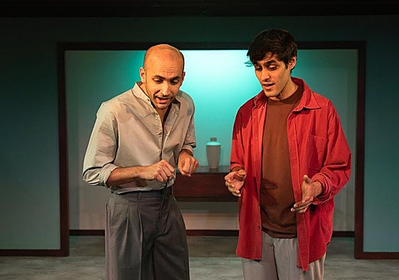 Pablo Chaves y Fernando Delgado-Hierro, en 'Las apariciones'.