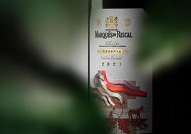 Etiqueta del nuevo vino.