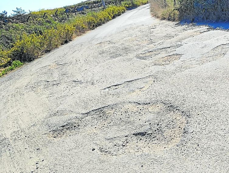 Lo baches en la Calleja Vieja, de Lardero, hoy en La Guindilla.