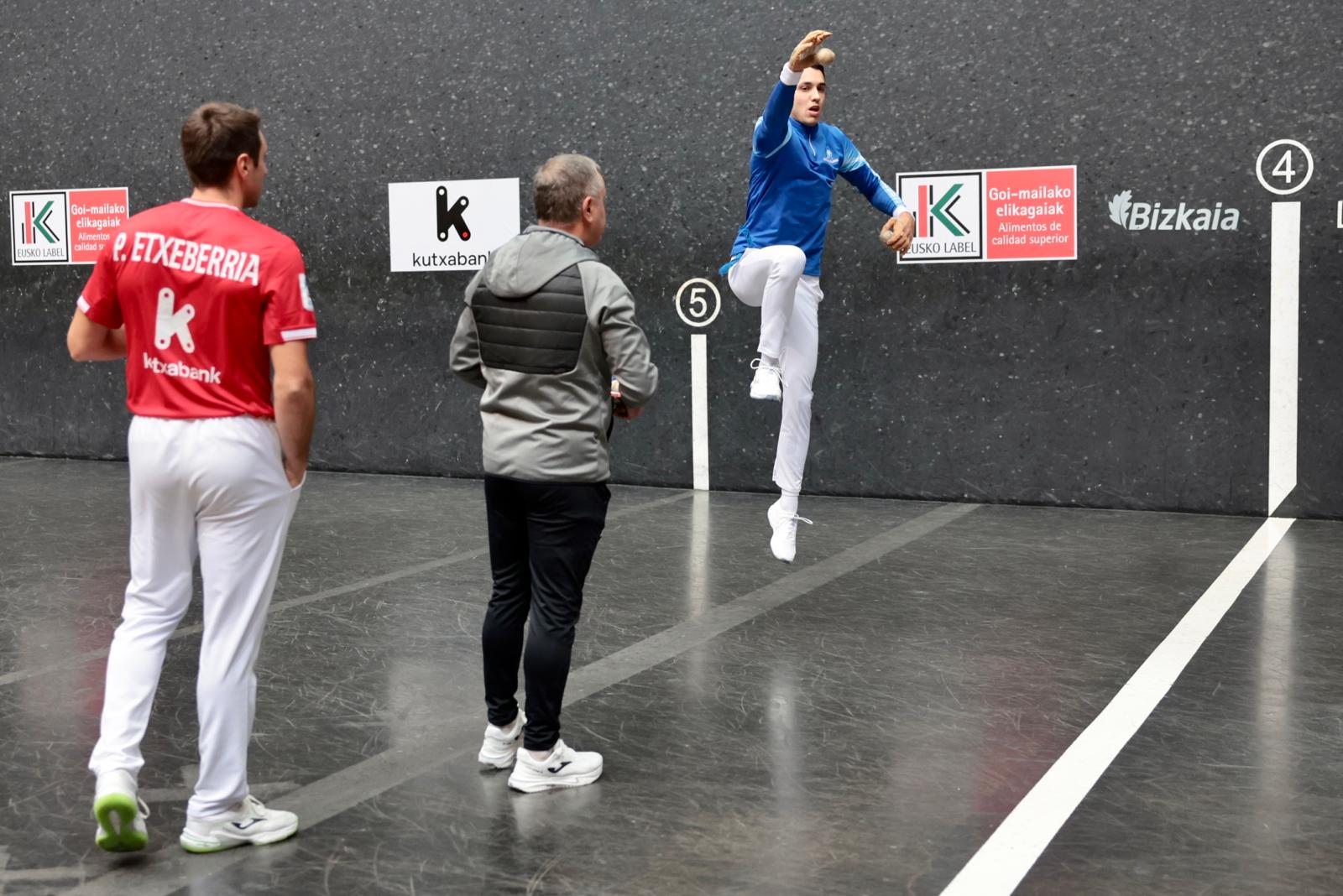 Las imágenes de la elección de material para la final del Cuatro y medio